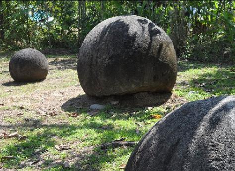 Каменные шары из Коста-рики